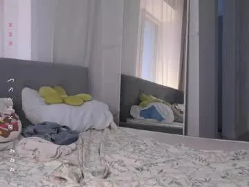 dasha_brown live stage