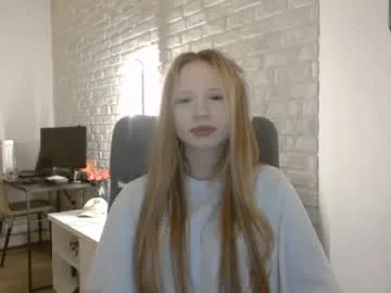 deeannnye live stage