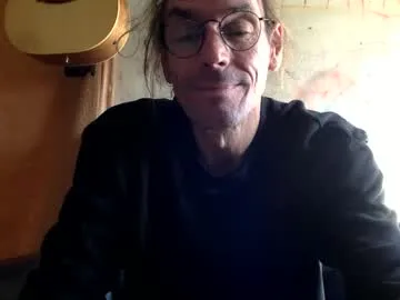 dogstarmanitee live stage