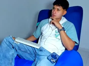 dominick_king live stage