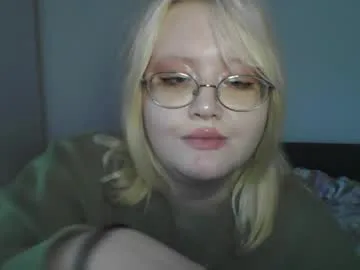 elayne_sweet live stage