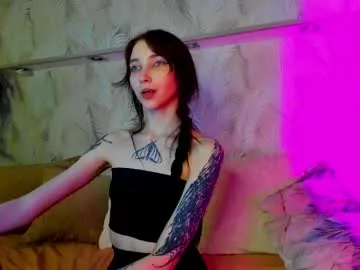 ellen_hops live stage