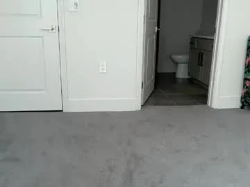 elliee81 live stage