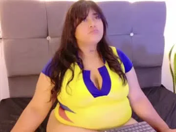 ema_foxxy live stage