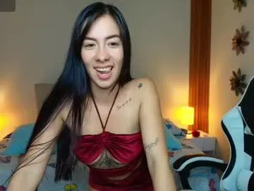 emiily_skinny live stage