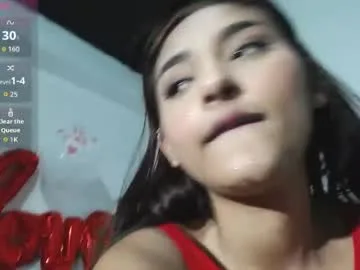 emily_valencia_1 live stage
