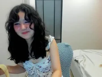 emmilee_ live stage