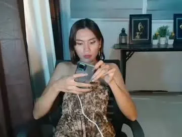 empress_tiara26 live stage