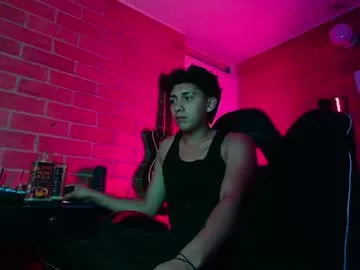 ethann2_ live stage
