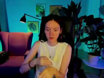 eva_leeee live stage