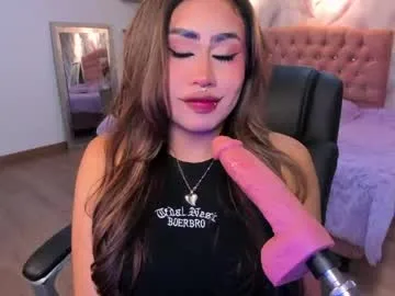 eveline_figeroa live stage