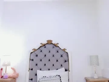 frehia_dimou live stage
