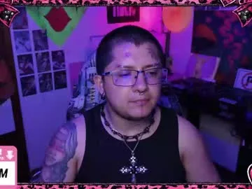 ftmbiggestclit live stage