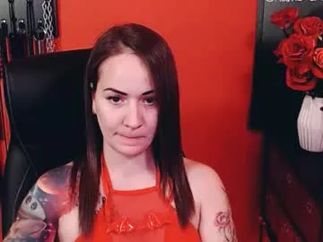 gina_hotlick live stage