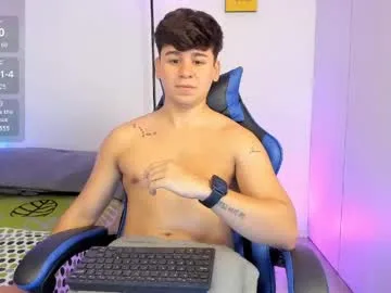 gingertwink_n live stage