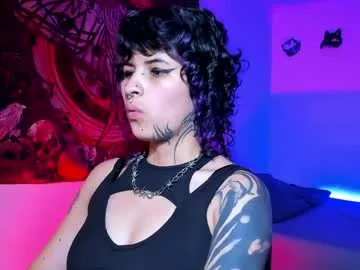 glitch_doll live stage