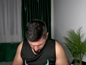 gold_alpha_boy live stage