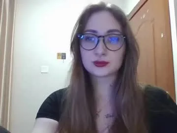 greta_shine live stage