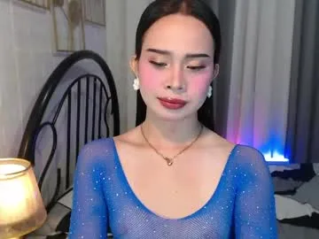 hoelymolly live stage