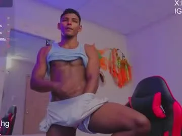 hugo_cano live stage
