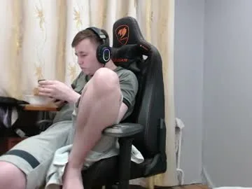 iliaskrisloveee live stage