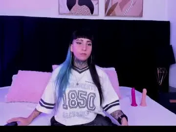 izzy_moon7 live stage