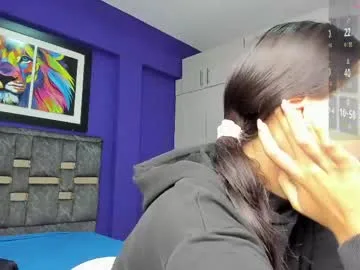 jade_lovv live stage