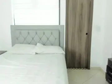 jade_obi live stage