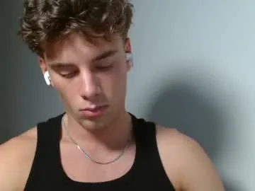joel_friendly live stage
