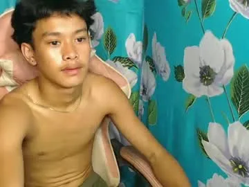 josh_bigcockxxx live stage