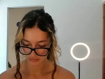 karenarango02 live stage