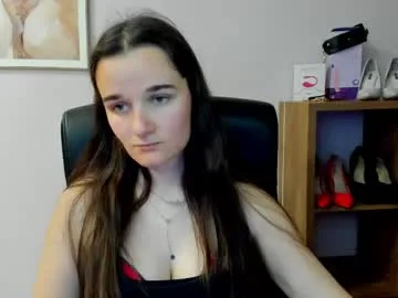 katedesire live stage