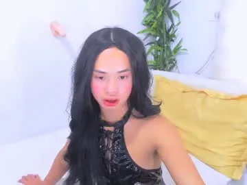 kendra_amethyst live stage