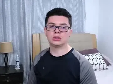 kevinhunts live stage