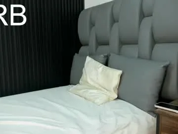kiiaraamoon live stage