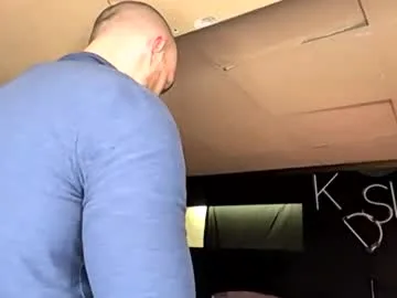 kingdaddysayless live stage