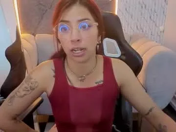 laura_b_ live stage