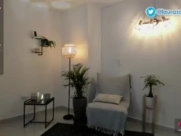 laurasophya live stage