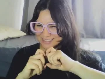 laurengirls1 live stage