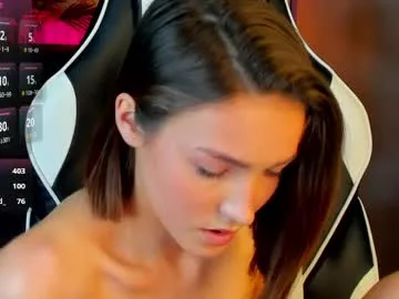 leslie_scottt live stage