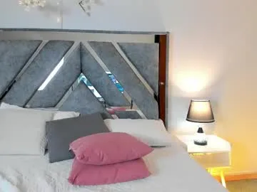 lia__harry live stage