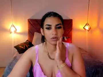 lia_blake_ live stage