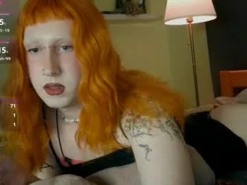 lia_grl live stage