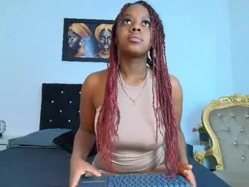 lily_browwn live stage