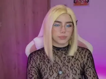 lilyrouse_ live stage