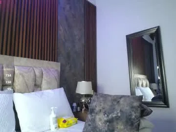 linda_cabal live stage