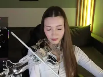 lindsey_mey live stage
