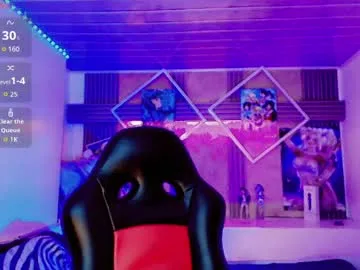 lisa_sparkleee live stage