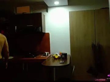 loganandrwz live stage