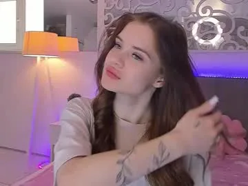 luisaclover live stage